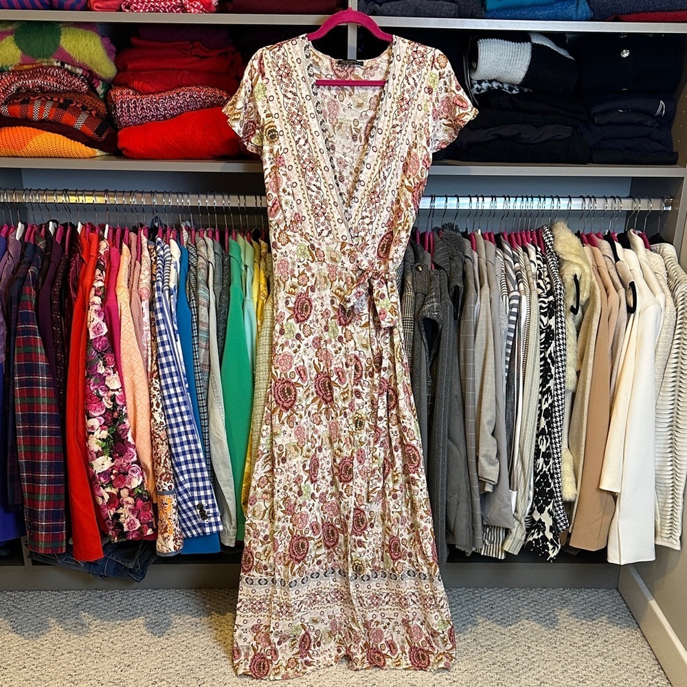 PrettyGarden pink/white floral v neck maxi wrap dress size M